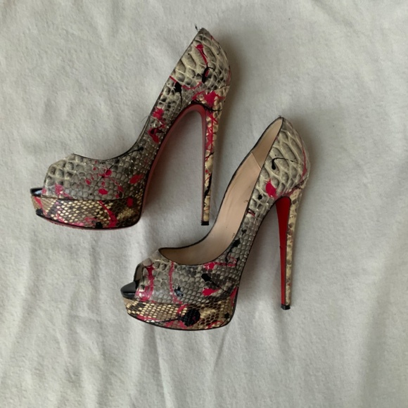 Louboutin platform high-heels white with prints, alligator skin, size:38.5 - Picture 5 of 5